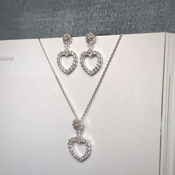 LAST ONE Heart Earrings & Necklace Set 925 Sterling Silver White Zircon - Picture 1 of 9